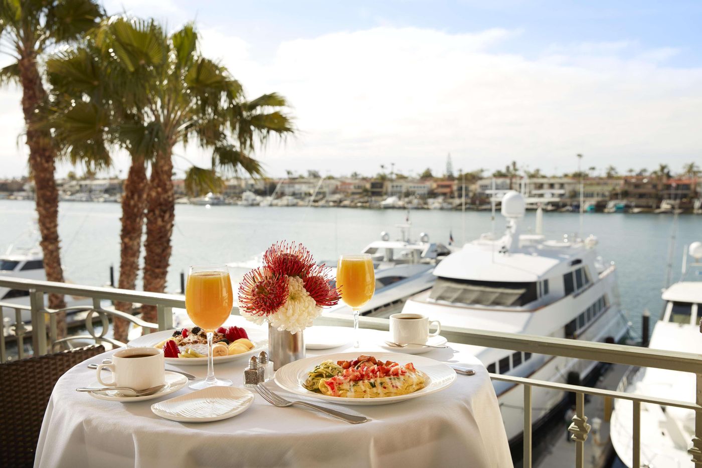 Balboa-Bay-Resort-Restaurant-37