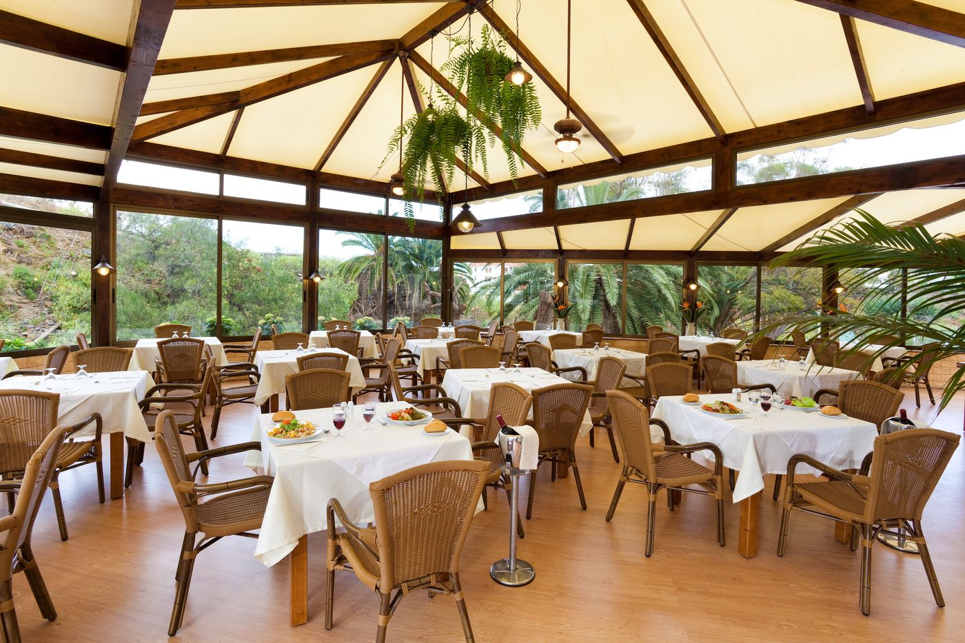 Parque-Vacacional-Eden-Restaurant-36