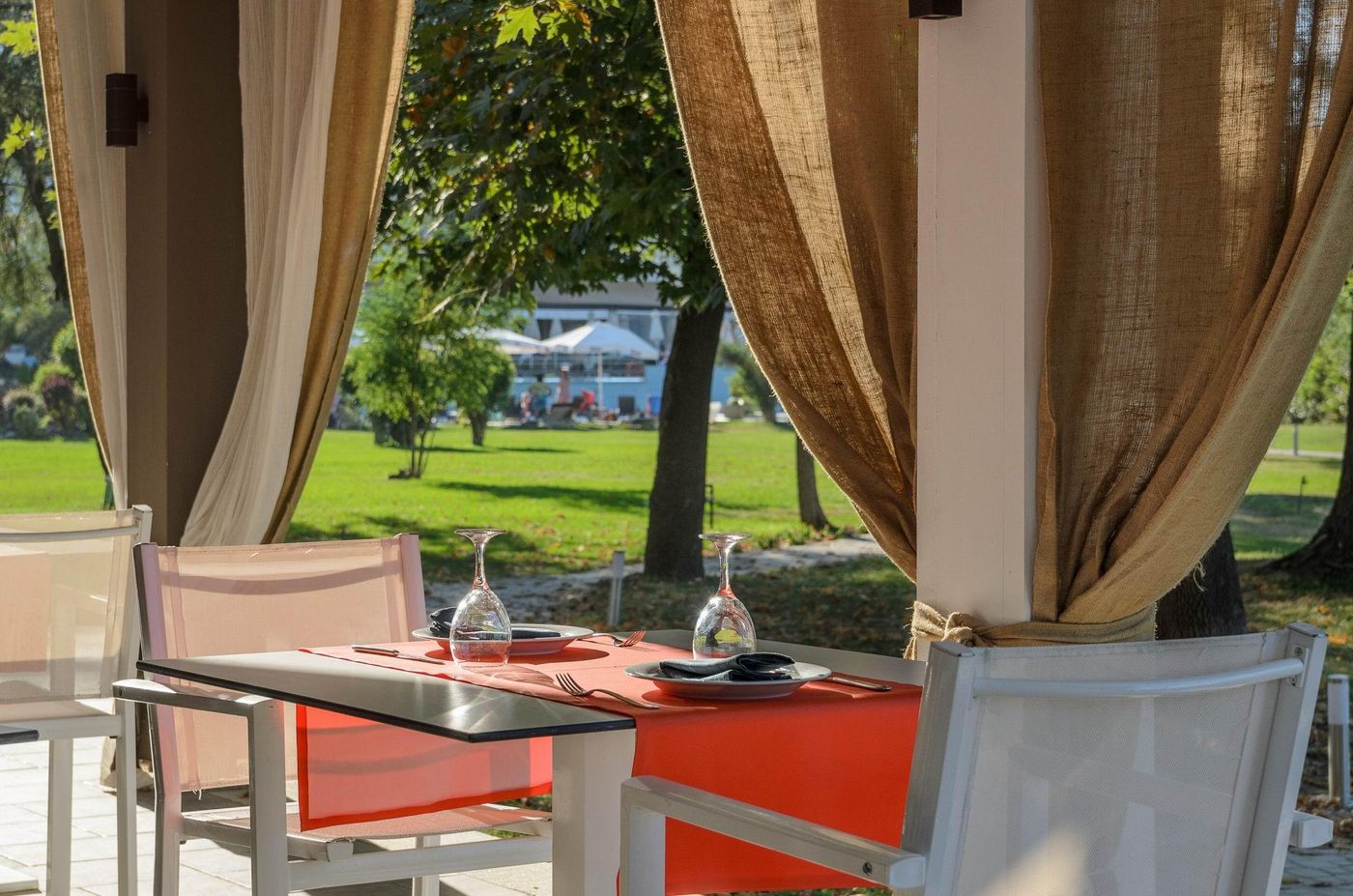 Bomo-Olympus-Grand-Restaurant-17