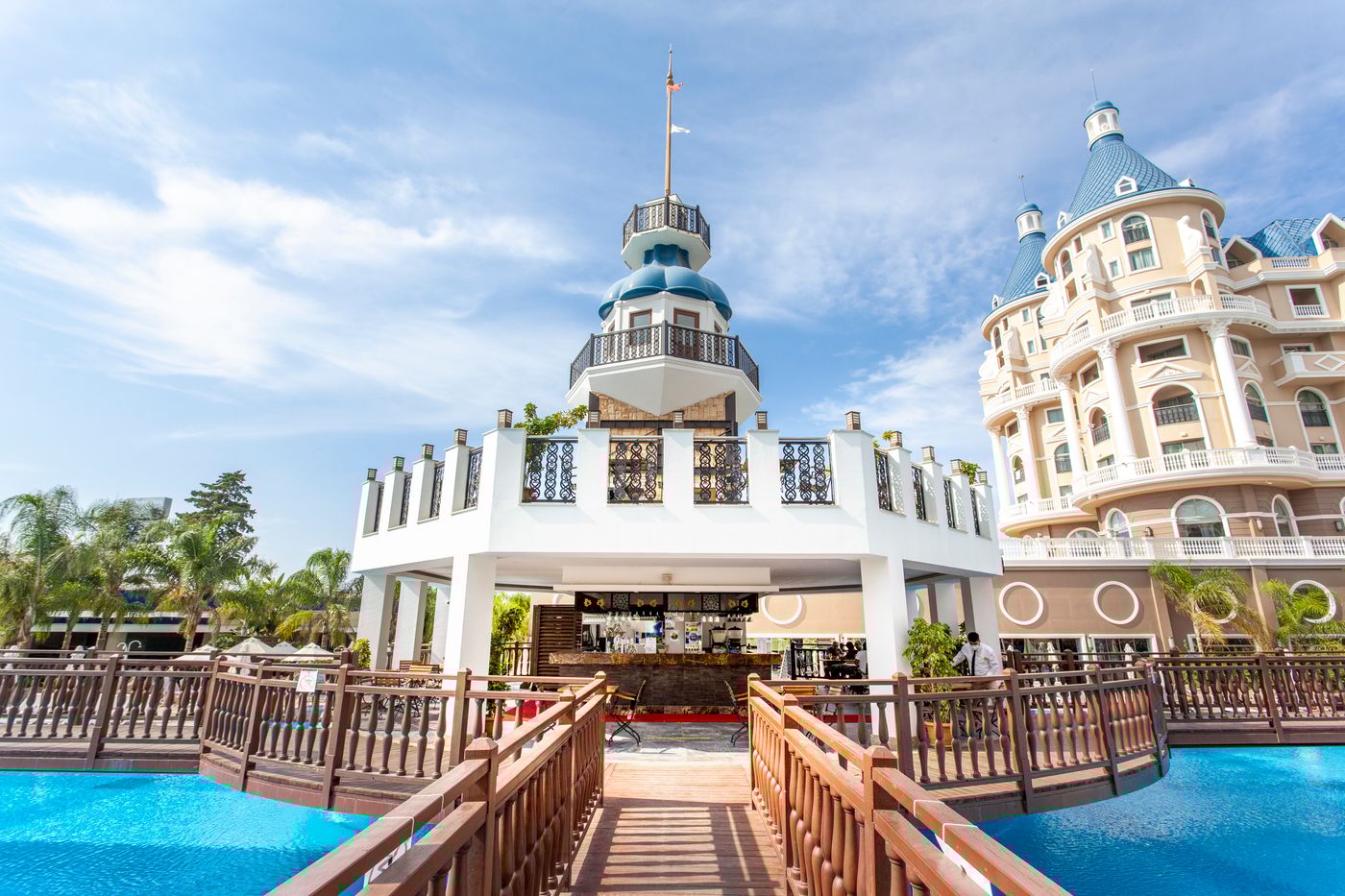 Haydarpasha-Palace-Pool-12