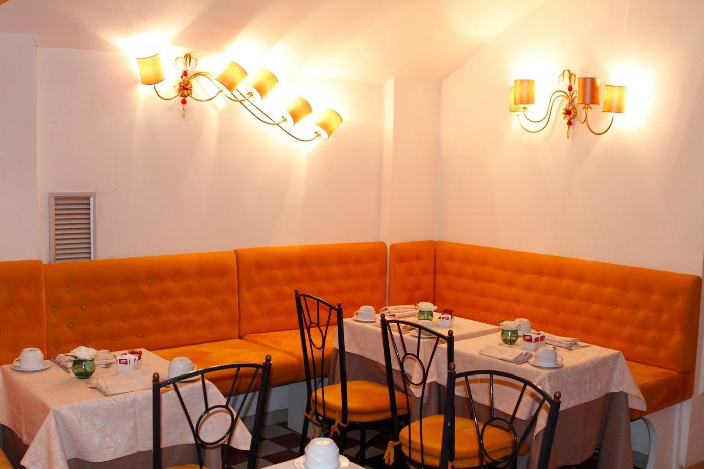 Boutique-Hotel-Trevi-Restaurant-14