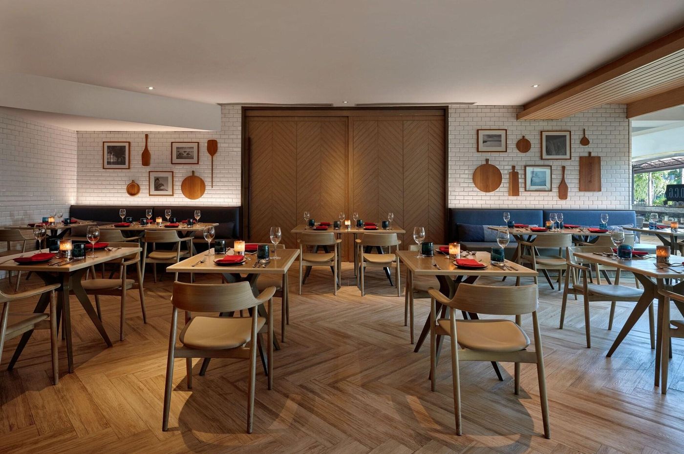 Phuket-Marriott-Resort---Spa--Merlin-Beach-Restaurant-48