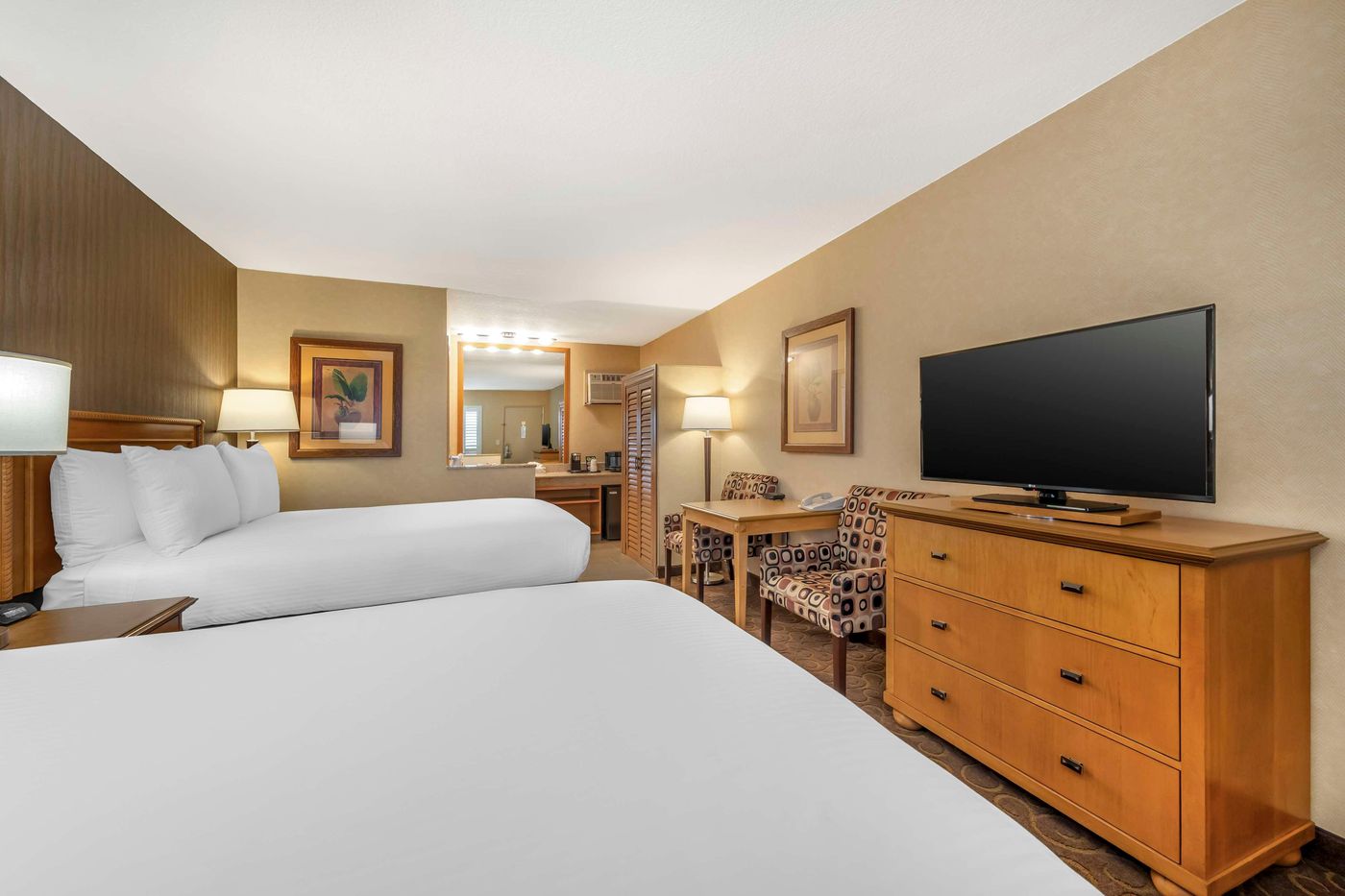 Best-Western-Plus-Pavilions-Room-9