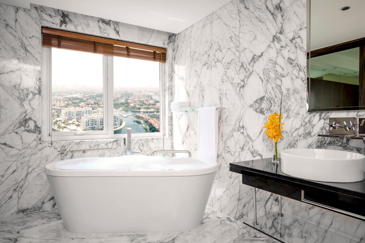 Bonnington-Jumeirah-Lakes-Towers-Room-35