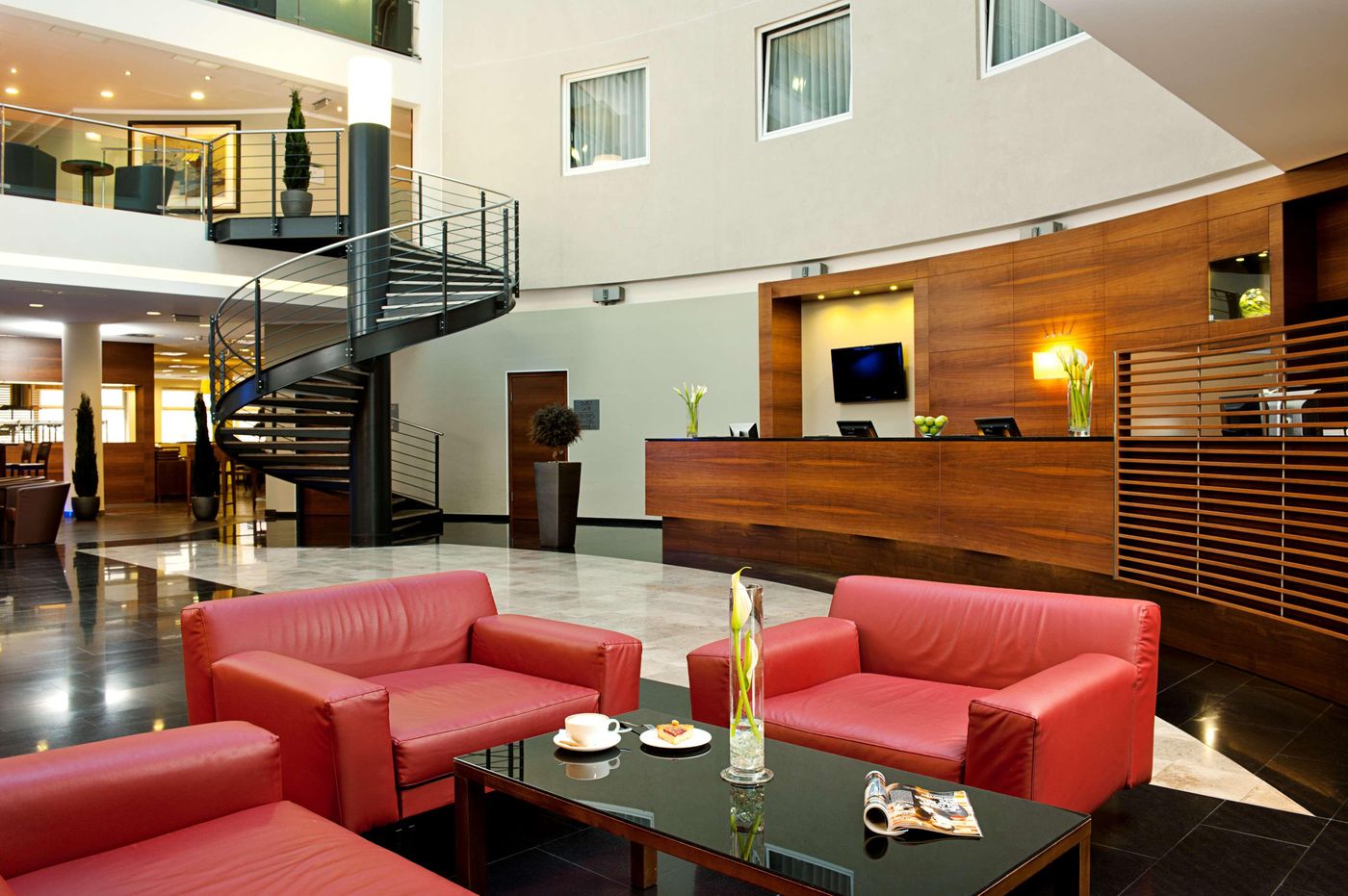 NH-Budapest-City-Lobby-5