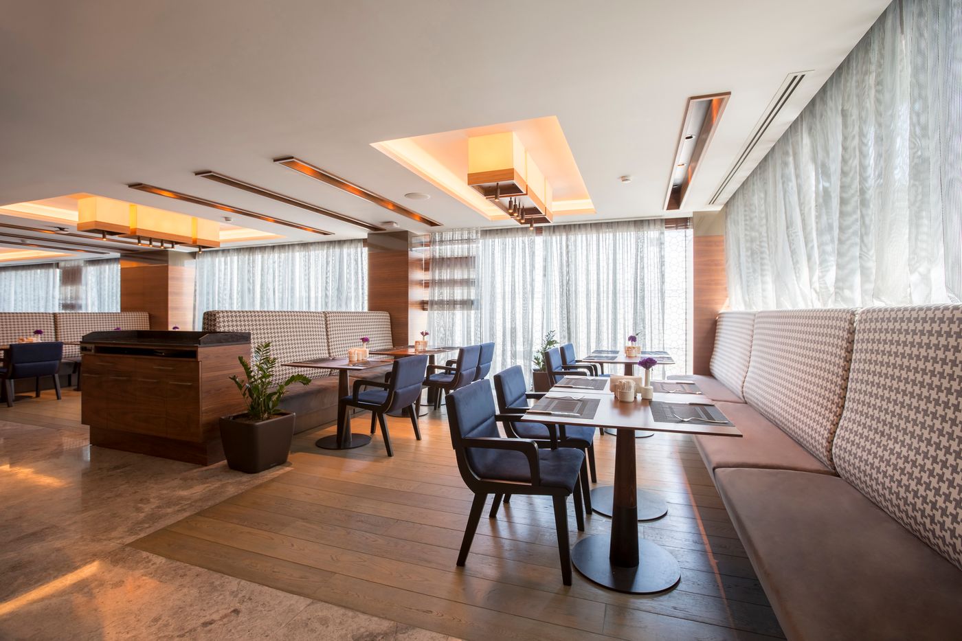 Golden-Tulip-Istanbul-Bayrampasa-Restaurant-12