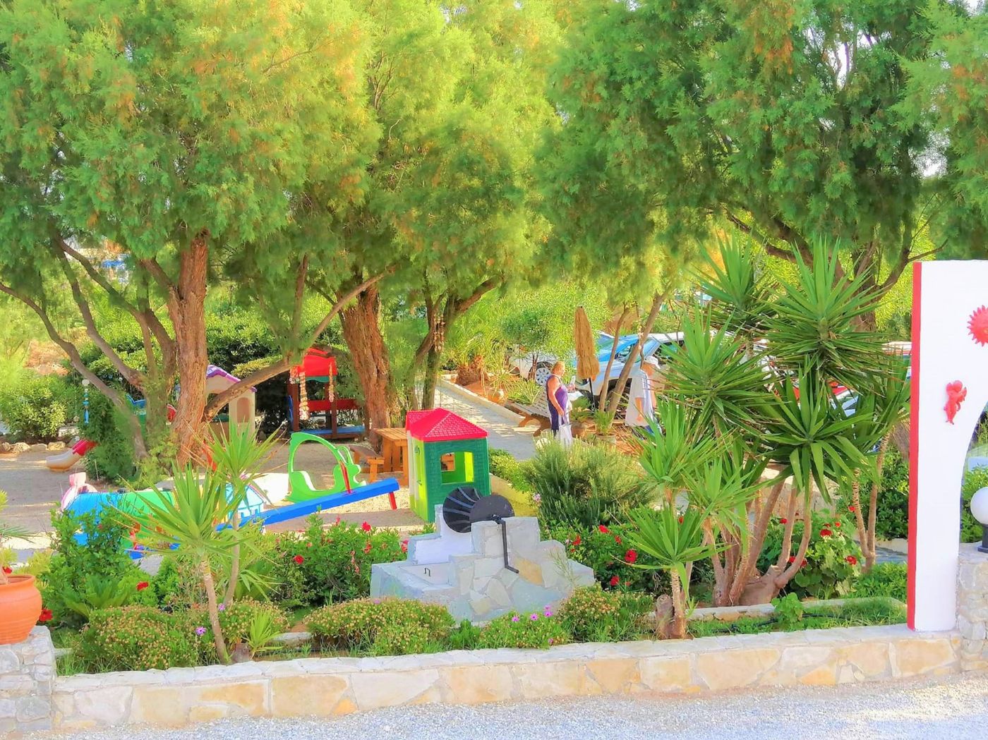 Zorbas-Hotel-Beach-Village-Sports-and-Entertainment-54