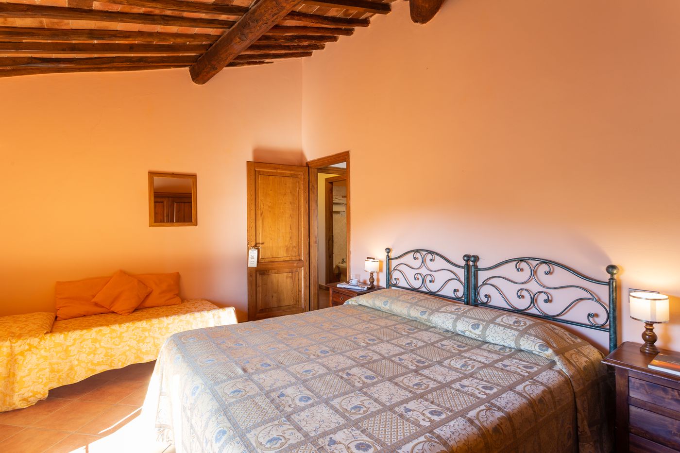 Casafrassi-Hotel-Agriturismo-Room-24