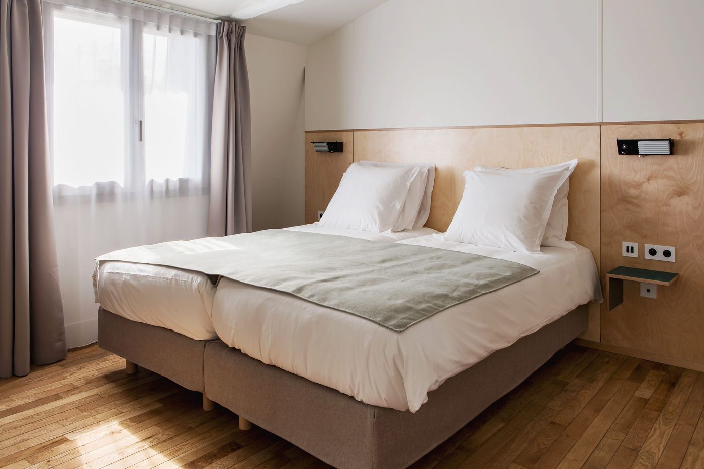 New-Hotel-Opera-Room-2