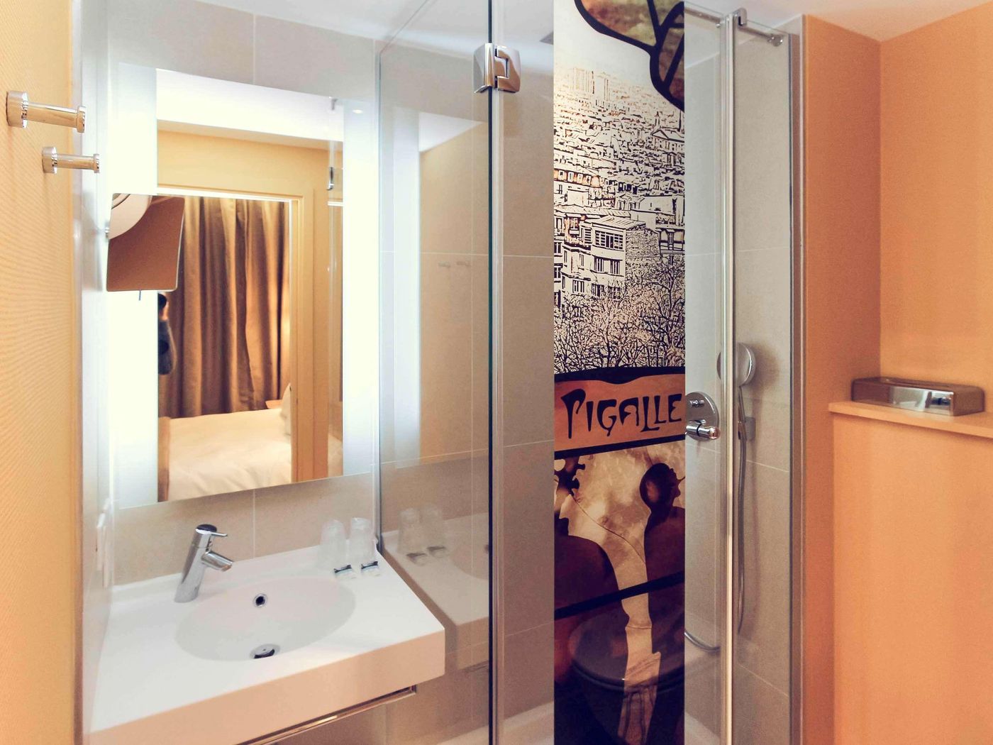 Mercure-Paris-Pigalle-Sacre-Coeur-Room-45