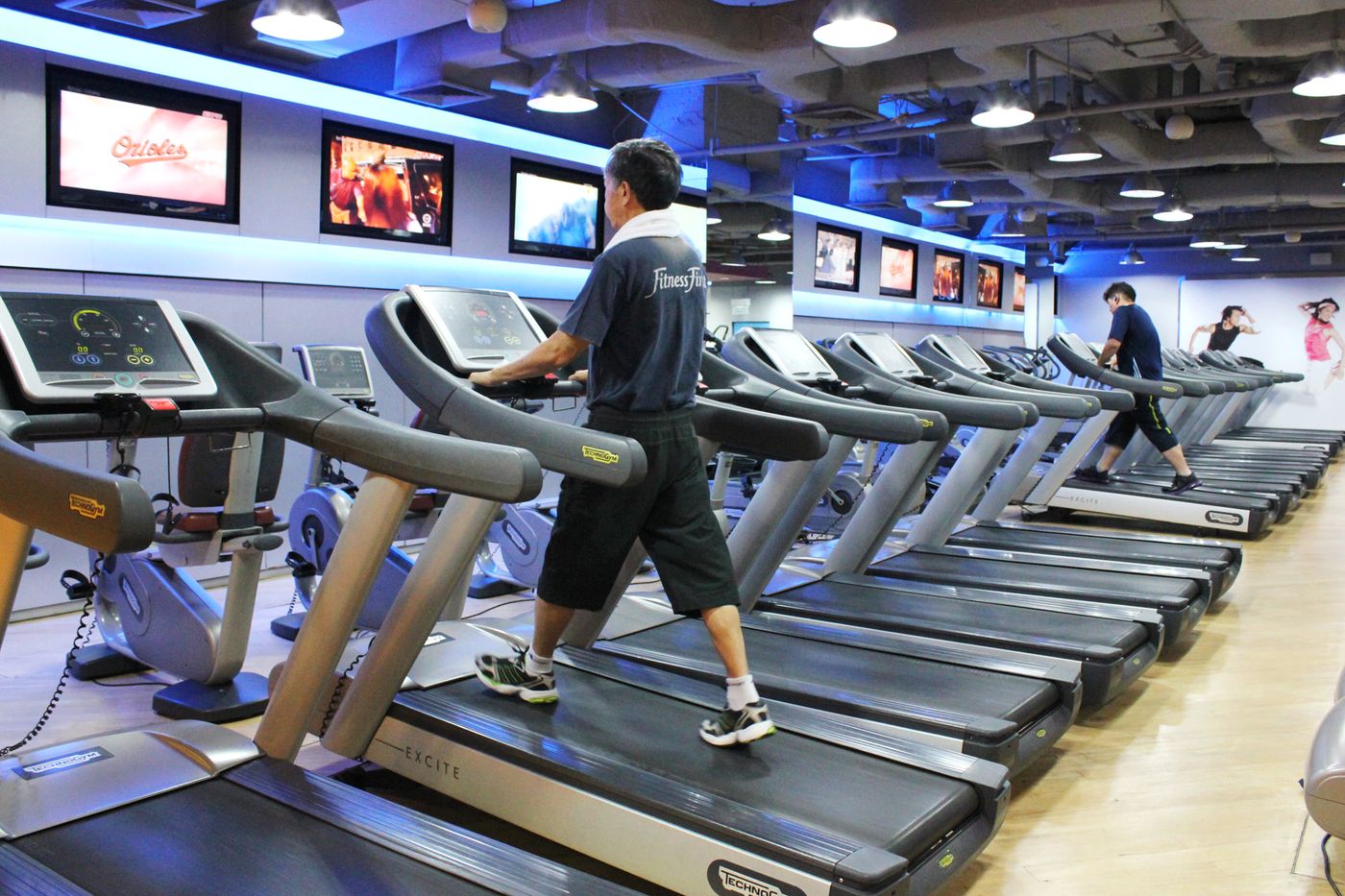 The-Landmark-Bangkok-Sports-and-Entertainment-65