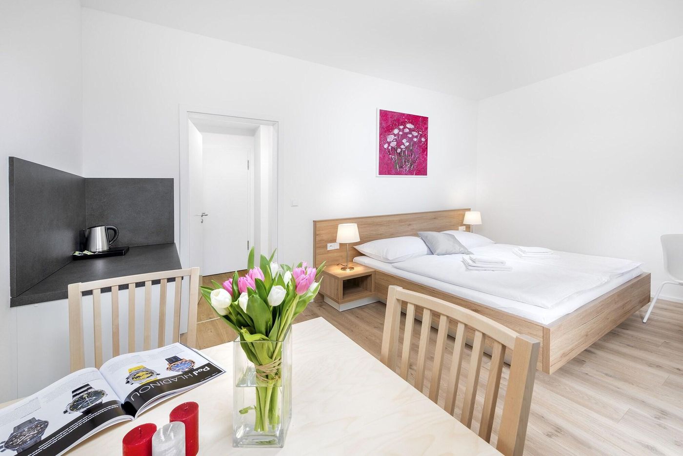 Downtown-Suites-Belohorska-Room-14