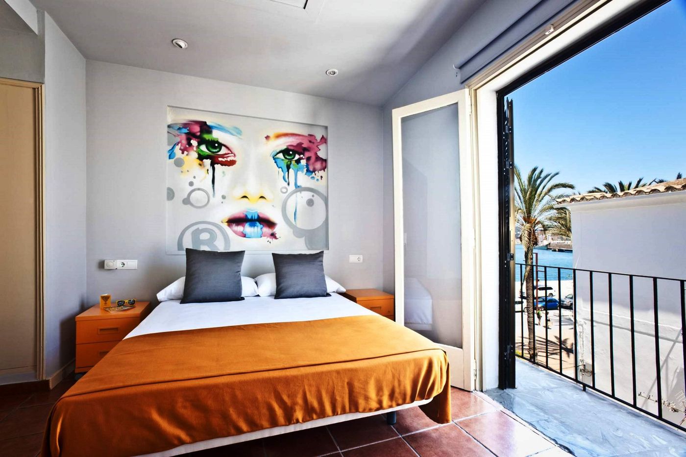 Hotel-Ryans-La-Marina-Room-14