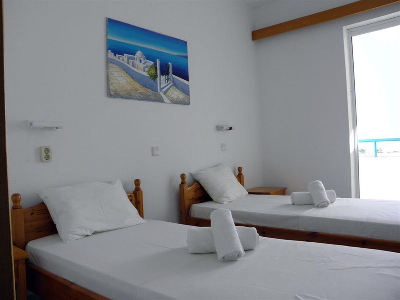 Summer-Breeze-Room-8