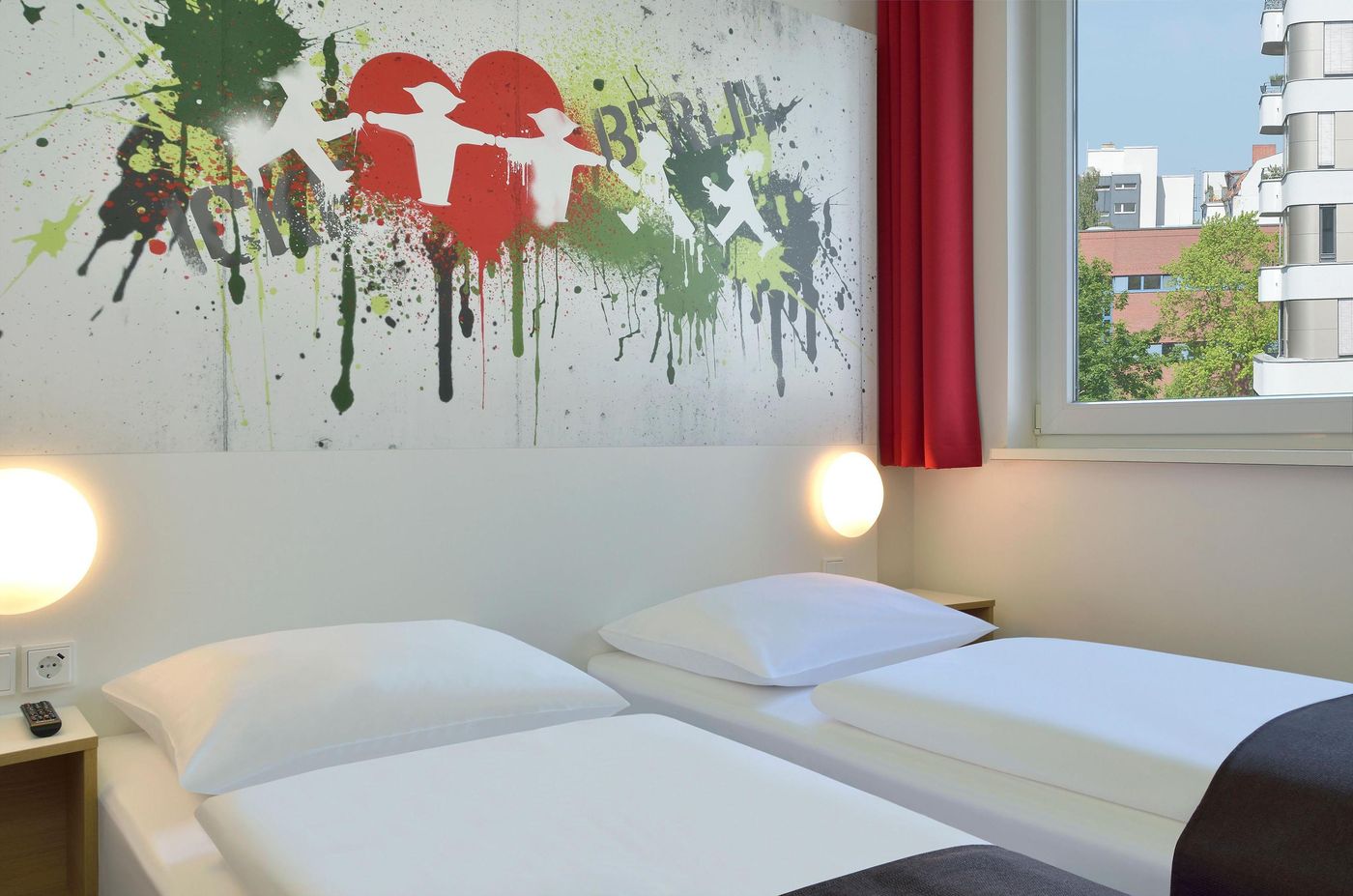 B-B-Hotel-Berlin-Potsdamer-Platz-Room-22