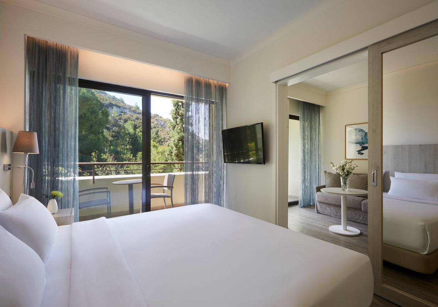 Amus-Hotel---Spa-Room-37