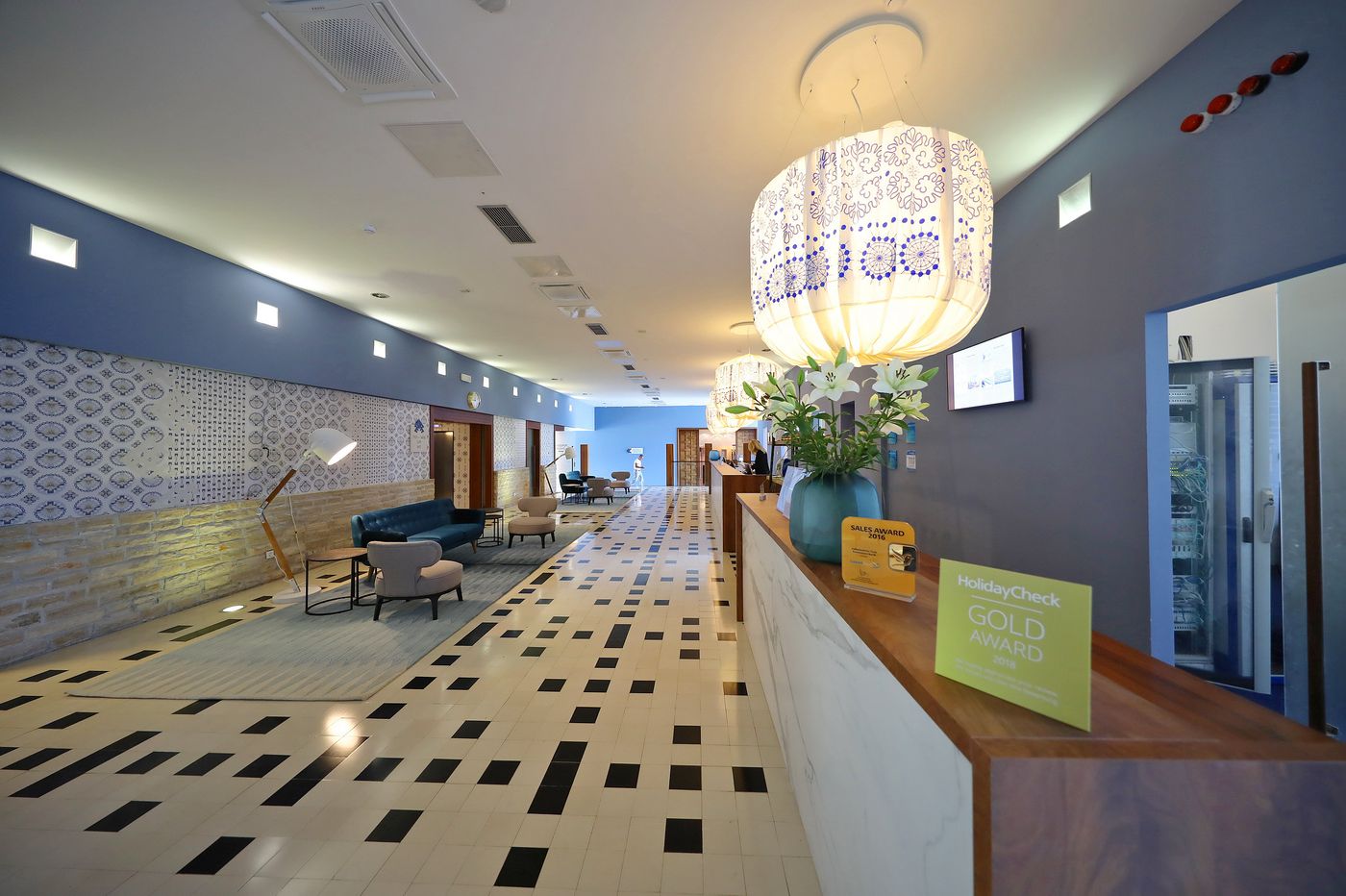 Falkenstener-Funmation-Bork-Lobby-36