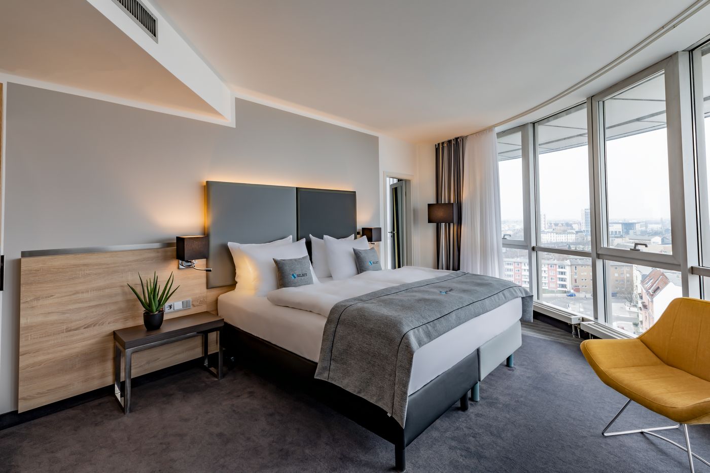 Select Hotel Berlin Spiegelturm-Germany-Berlin-Room-6