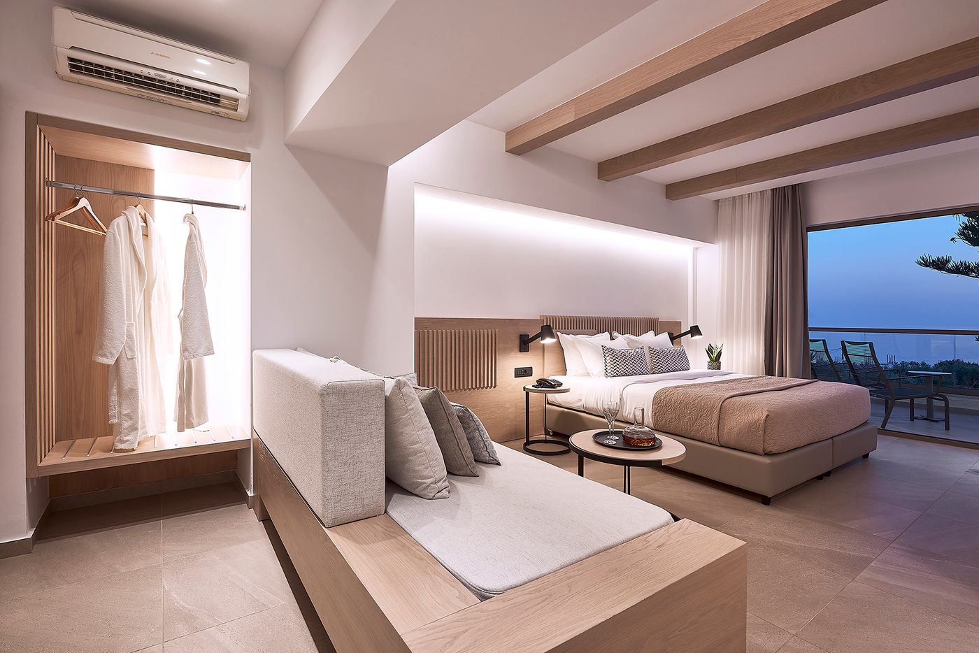 CHC-Coriva-Beach-Room-11