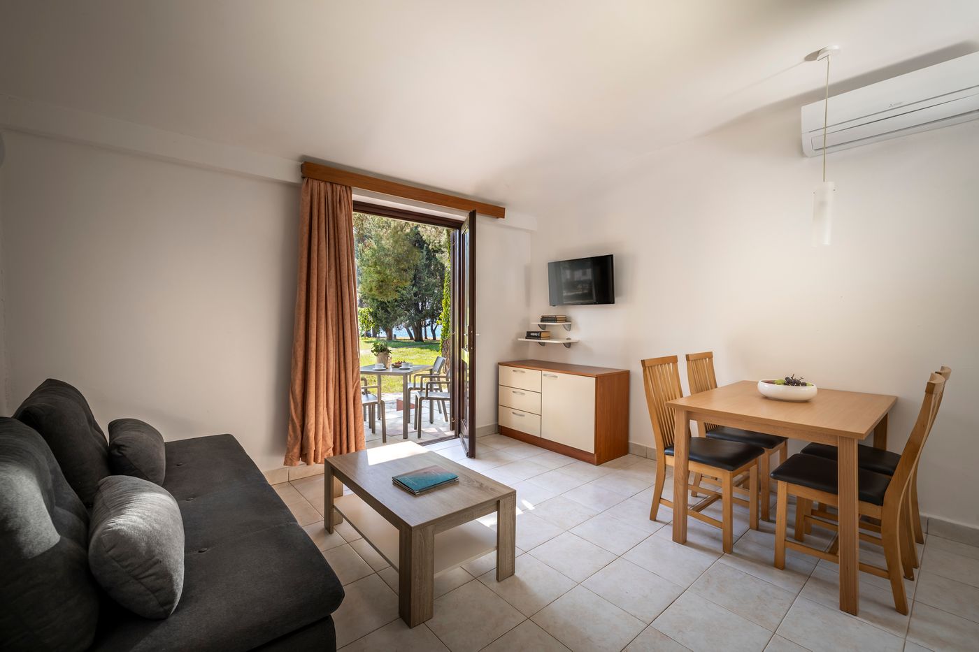 Maistra-Select-Villas-Rubin-Resort-Room-32