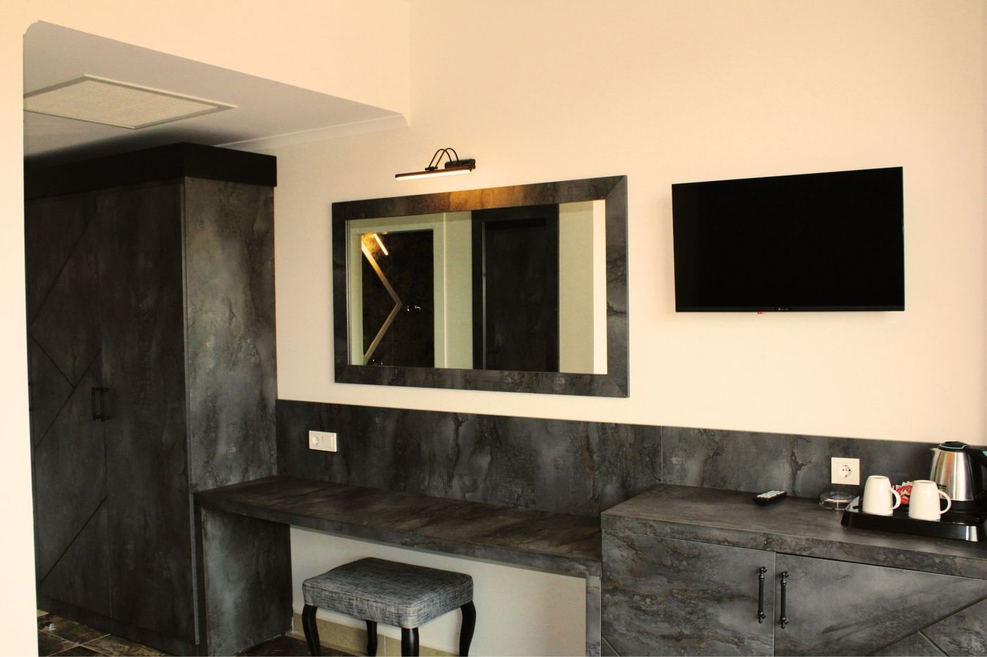 Senza-The-Inn-Resort---Spa-Room-43