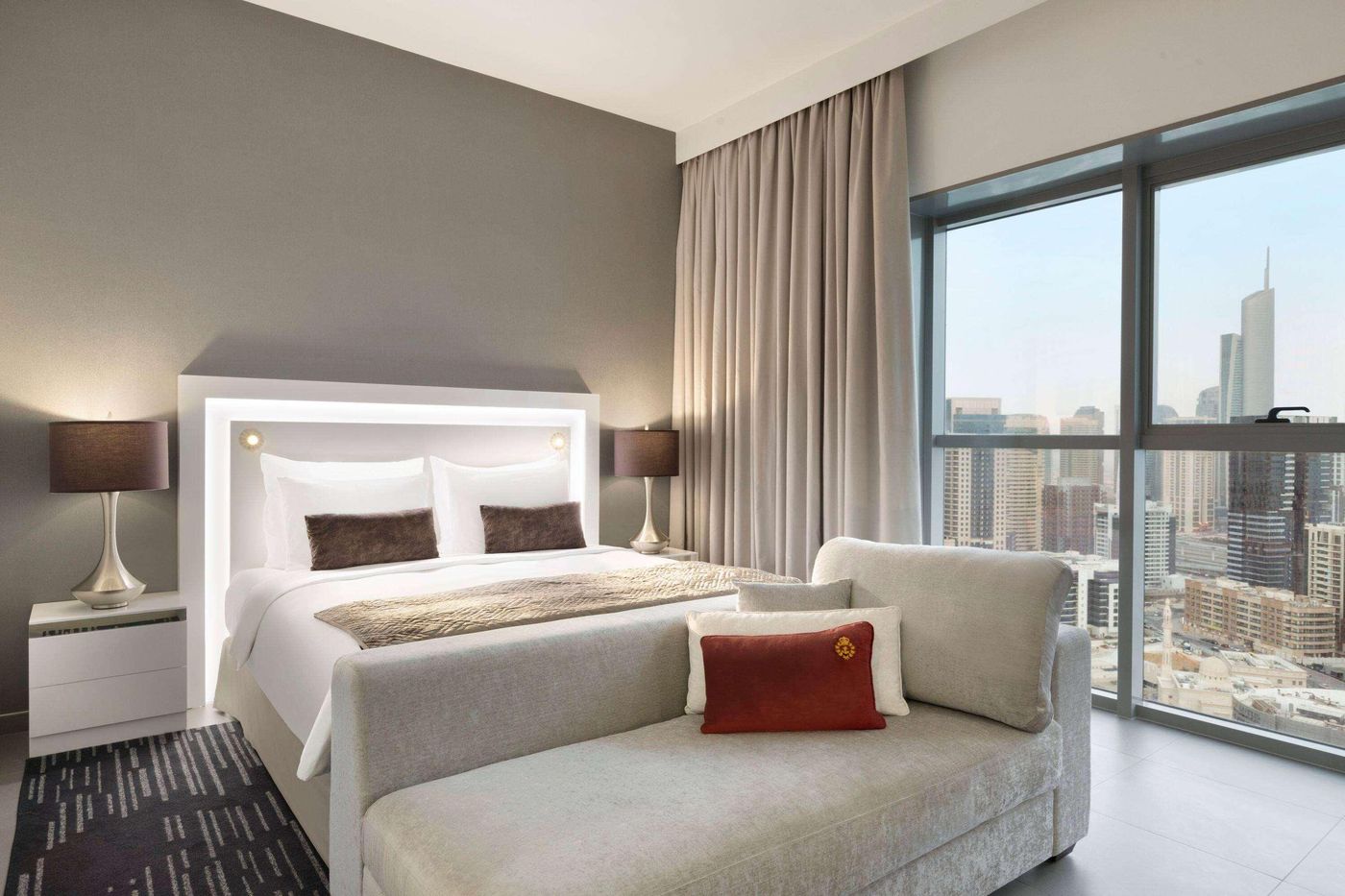 Wyndham-Dubai-Marina-Room-16
