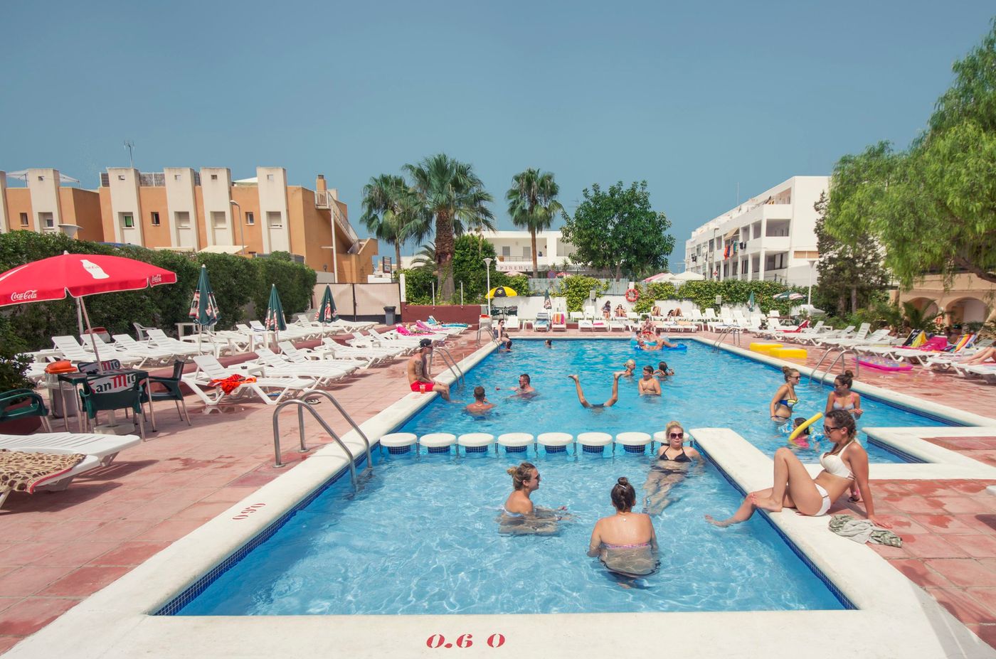 Azuline Apartments Sunshine - Adults Only