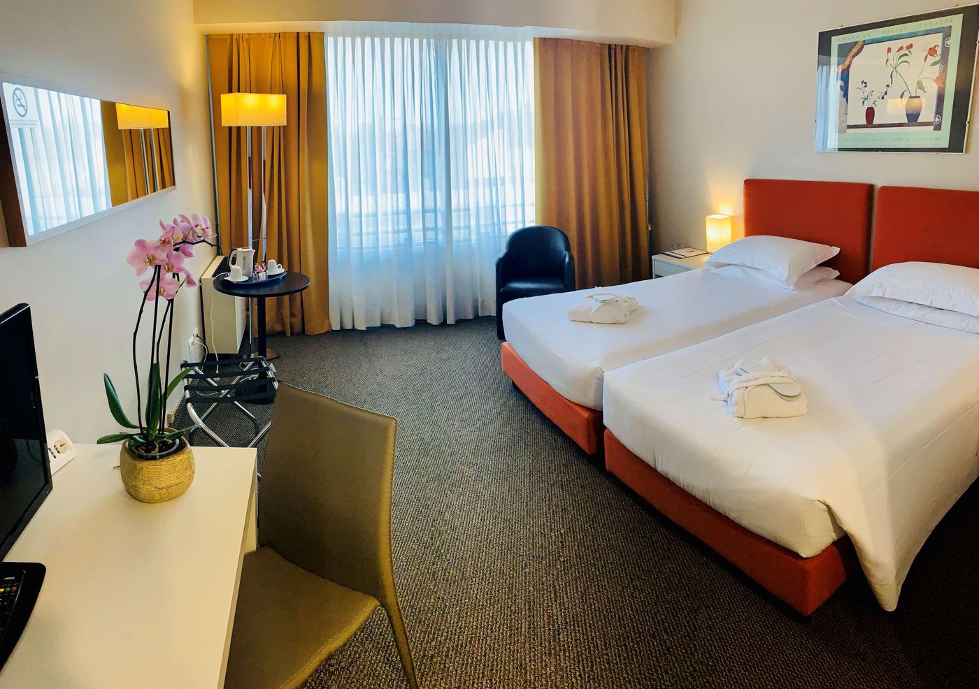 Hotel-Blaise---Francis-Room-18