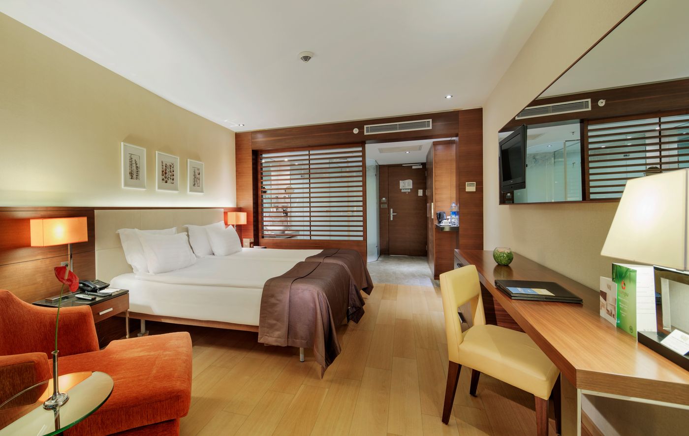 TUI Blue Side - Adults Only (16+)