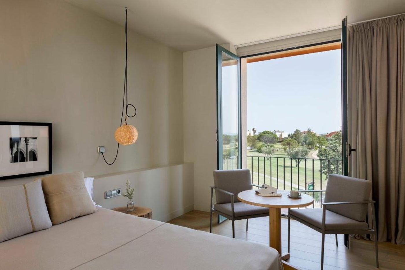 Peralada-Wine-Spa---Golf-Room-16