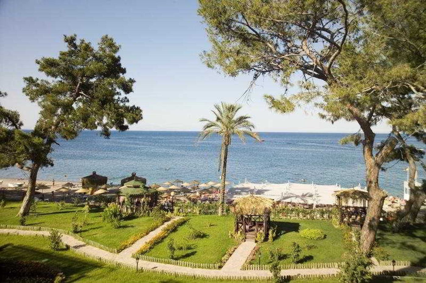 Crystal-Aura-Beach-Resort---Spa-Beach-56