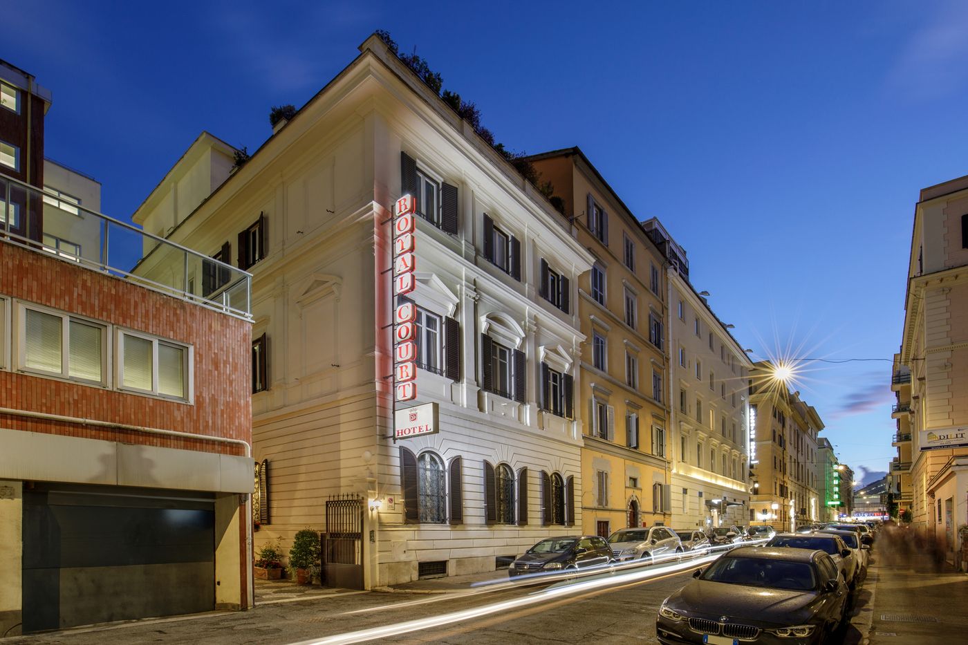 Royal-Court-General-view-4