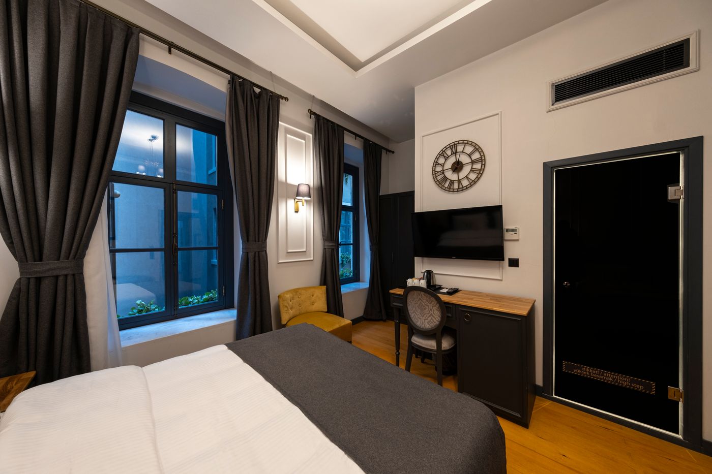 Ferman-Port-Hotel-Room-35