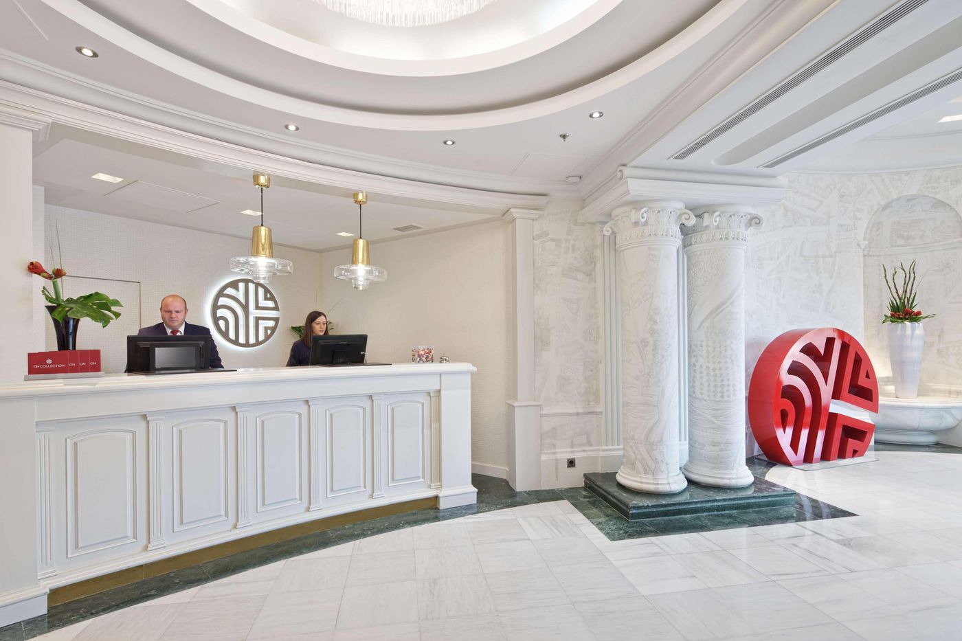 NH-Collection-Madrid-Paseo-del-Prado-Lobby-4