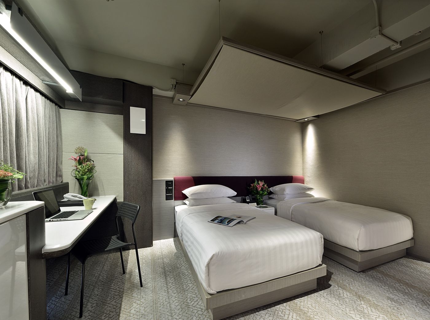 Xi-Hotel-Room-14