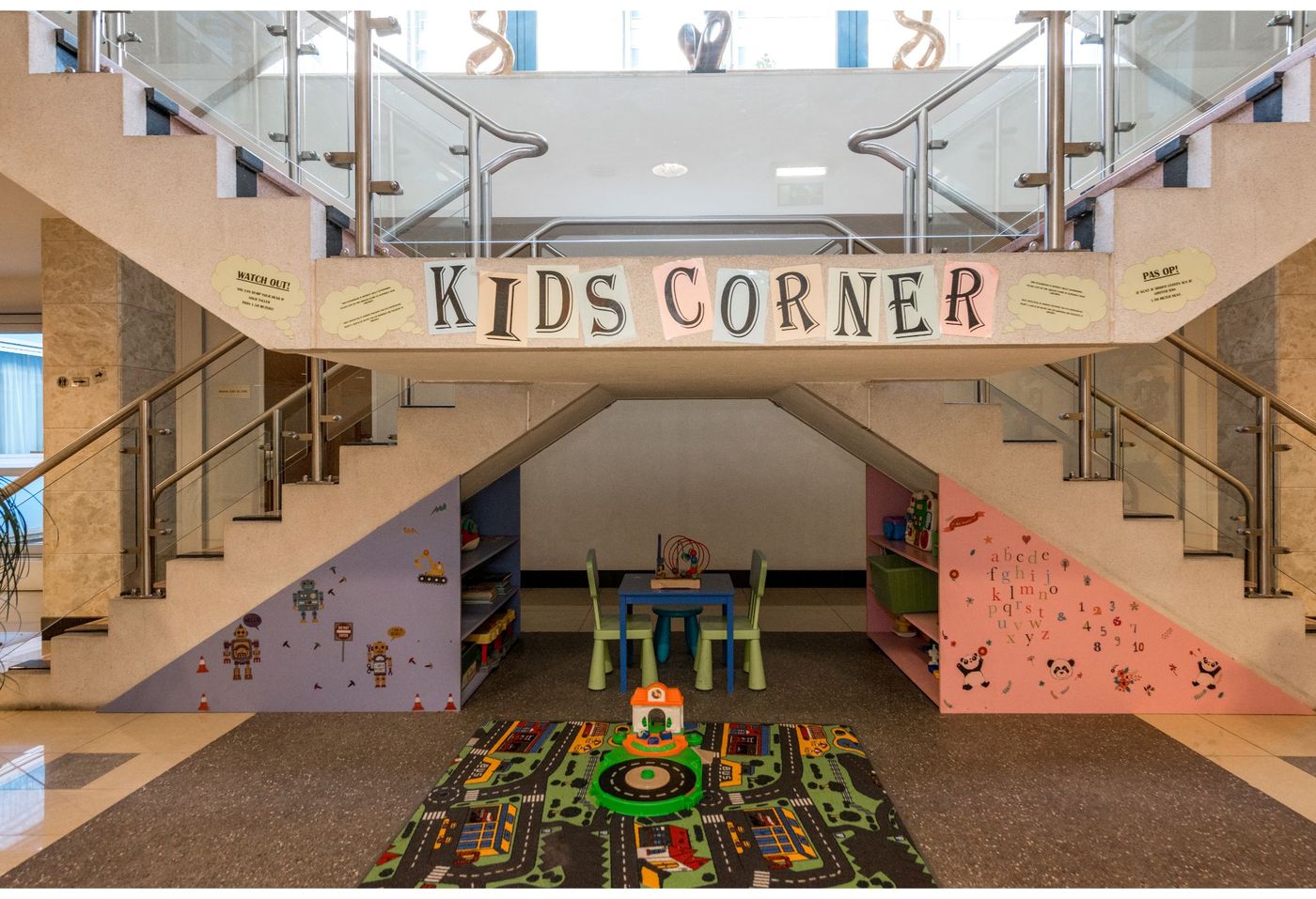 XO-HOTELS-Blue-Square-General-view-40