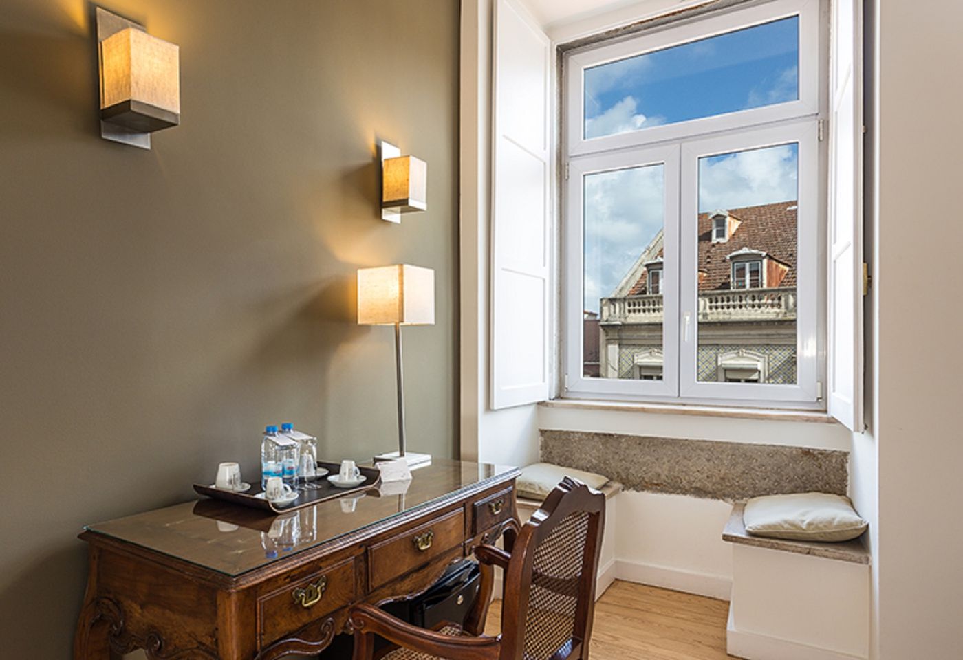 York-House-Hotel-Room-17