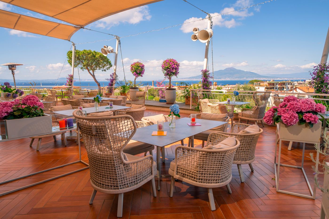 Hilton-Sorrento-Palace-Terrace-11