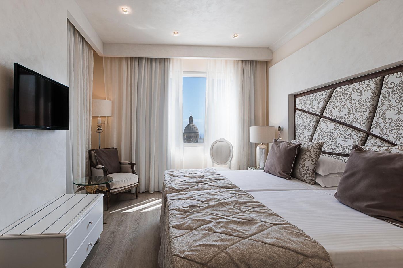 Osborne-Hotel-Room-16