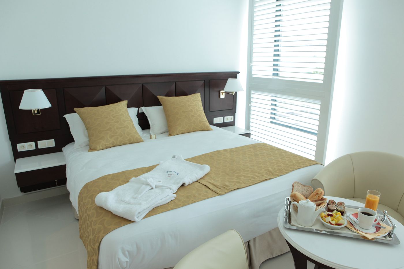 Aston-La-Scala-Room-27