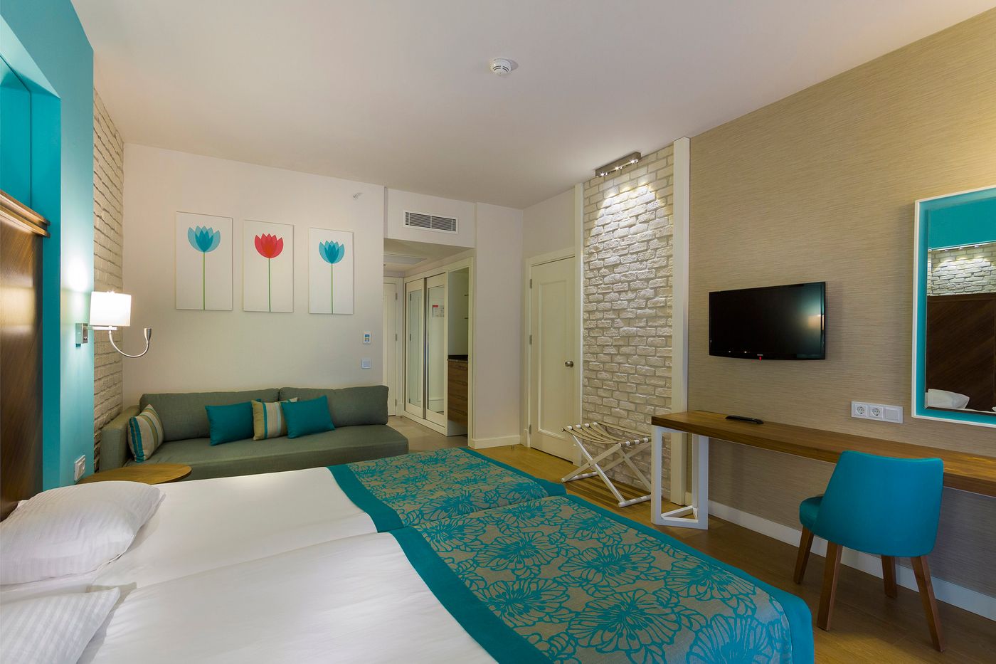 Terrace-Elite-Resort-Hotel-Room-23
