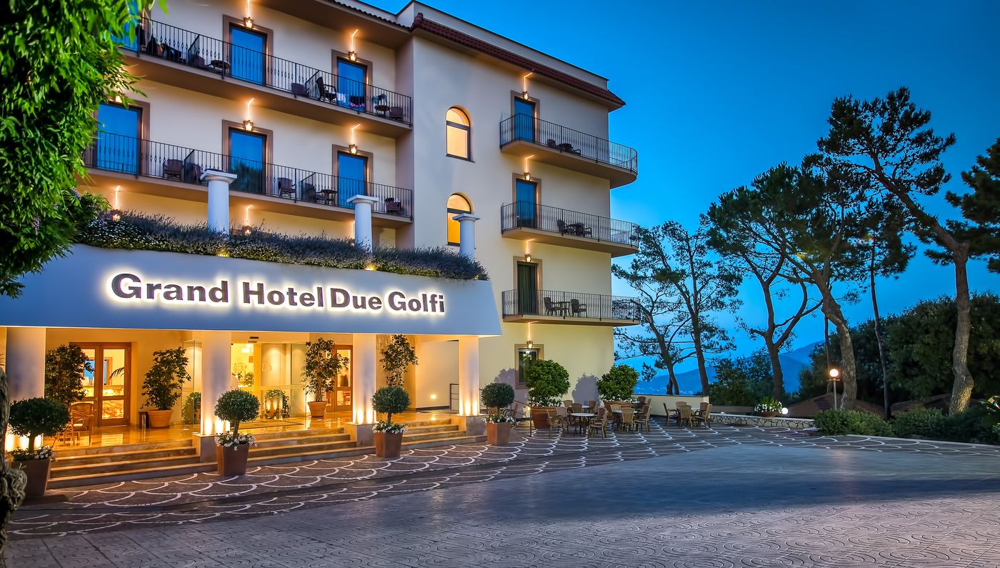 Grand-Hotel-Due-Golfi-General-view-16