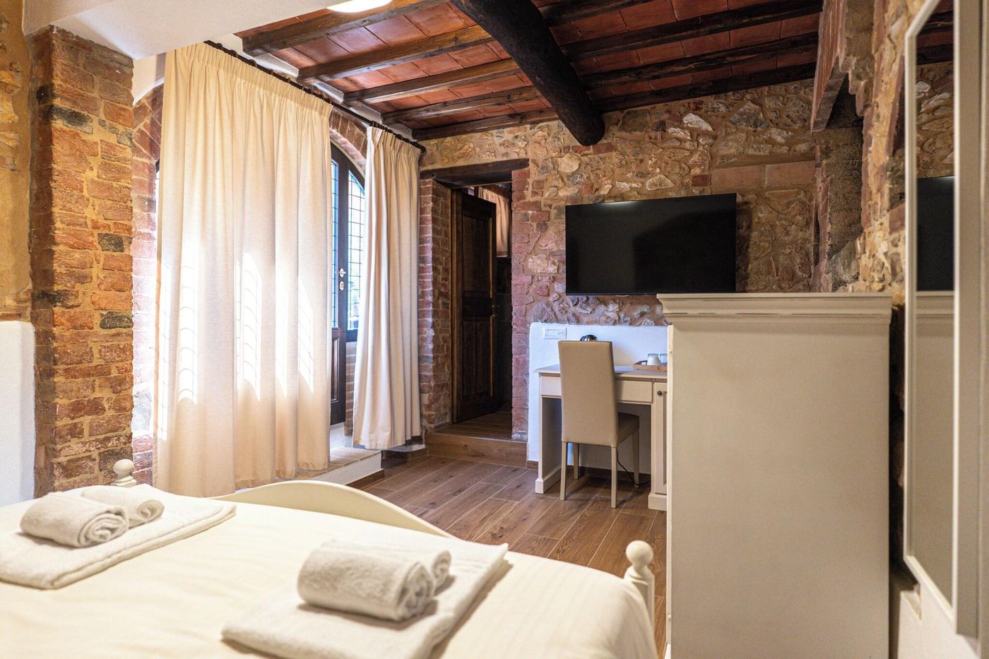 Borgo-Il-Poggiaccio-Room-38