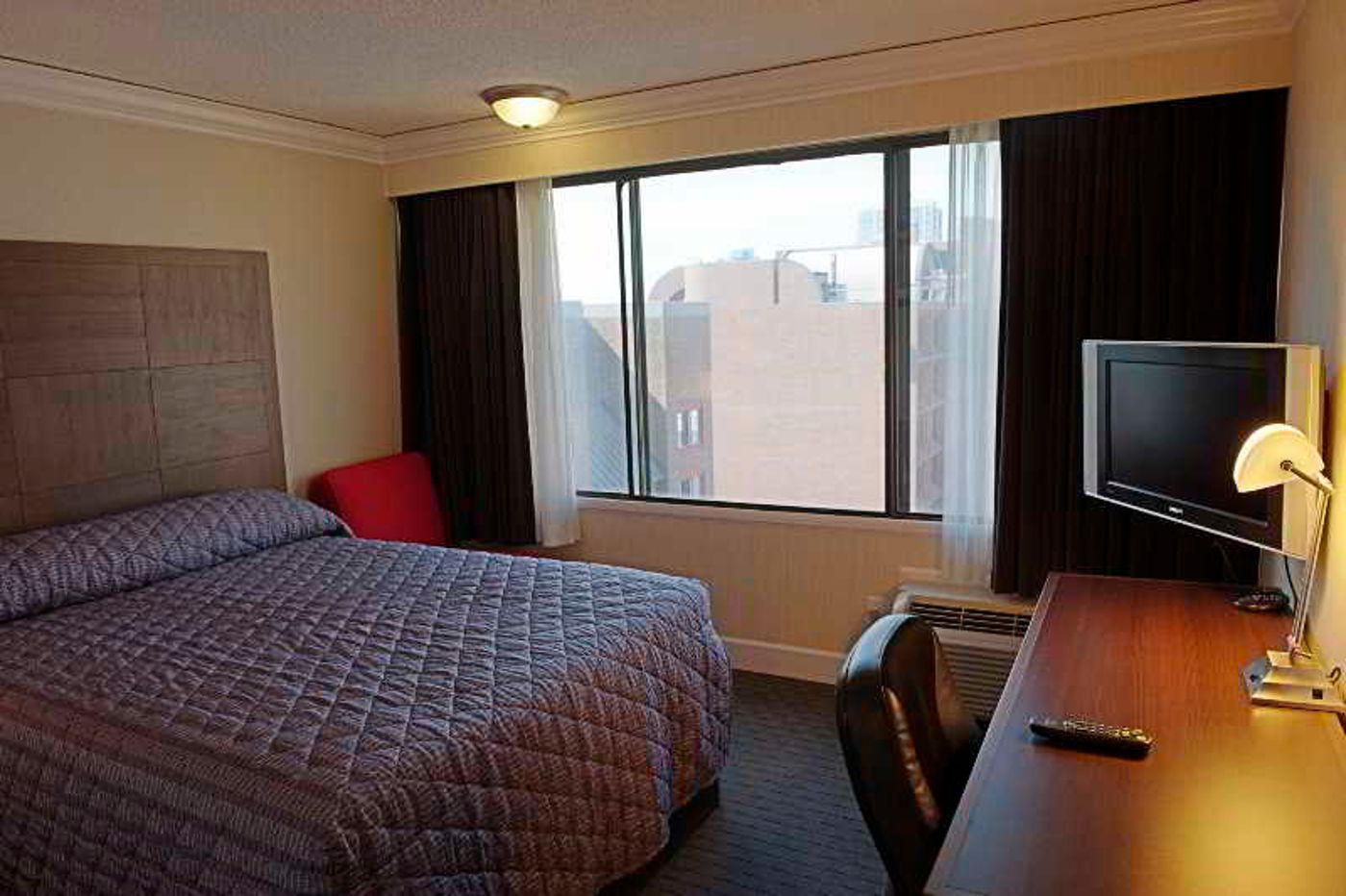 Sandman-Vancouver-City-Centre-Room-20