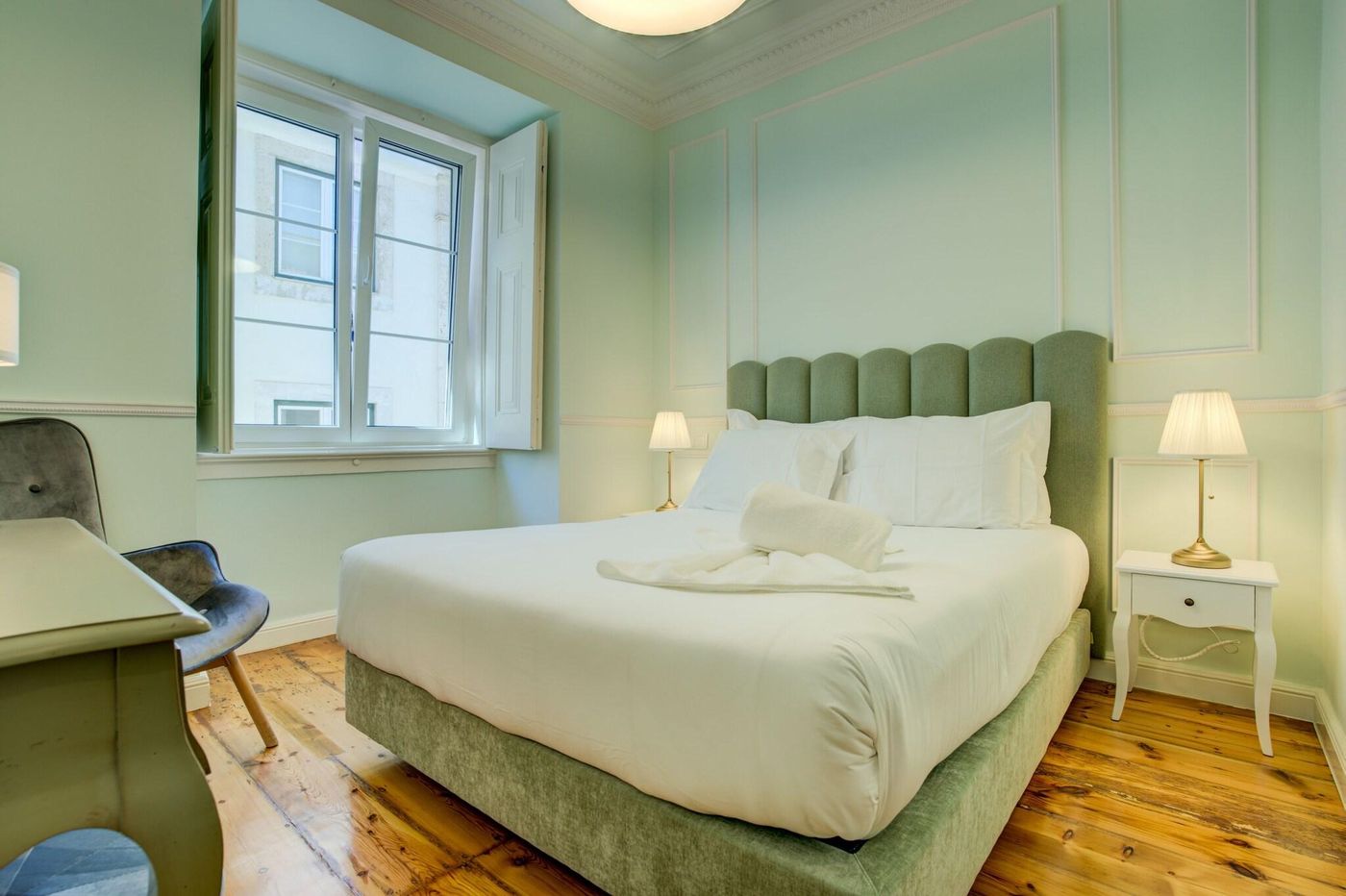 Solar-Dos-Poetas-Room-48