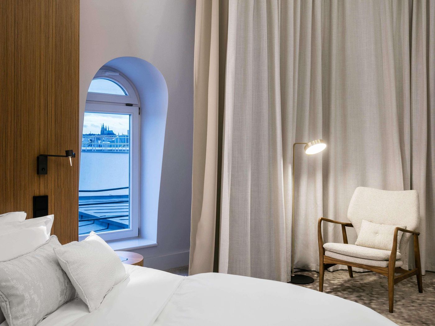 Century-Old-Town-Prague---MGallery-Room-40