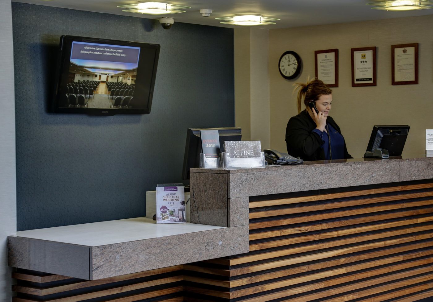 Holiday Inn Manchester - Oldham-United Kingdom-Bardsley-General view-3