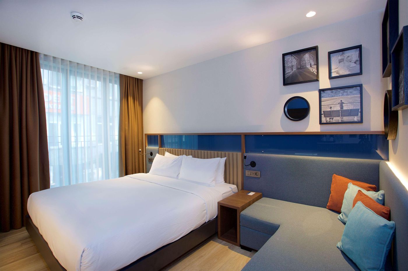 Hampton-by-Hilton-Istanbul-Old-City-Room-28