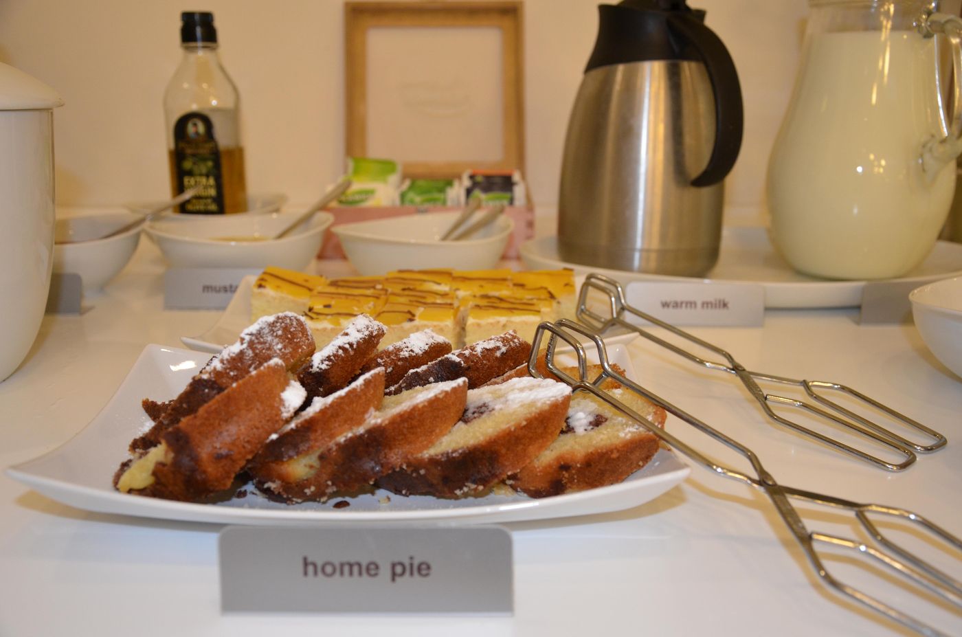 Pure-White-Restaurant-17