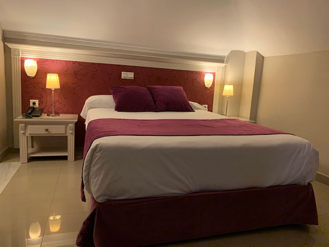 Plaza-Cavana-Room-36